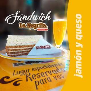 SANDWICH JAMON Y QUESO